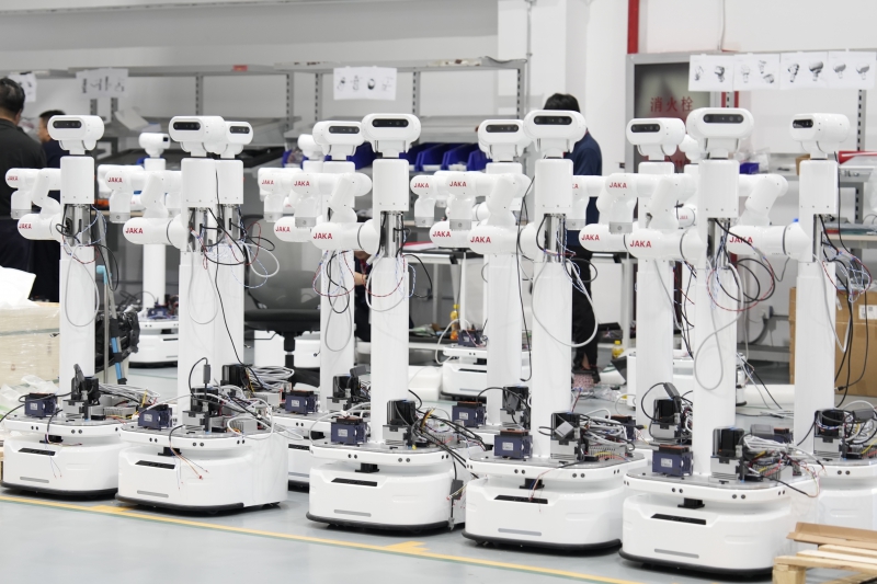 节卡机器人将携具身智能成果亮相2025世界机器人大会 面向真实场景多点落地(图2)