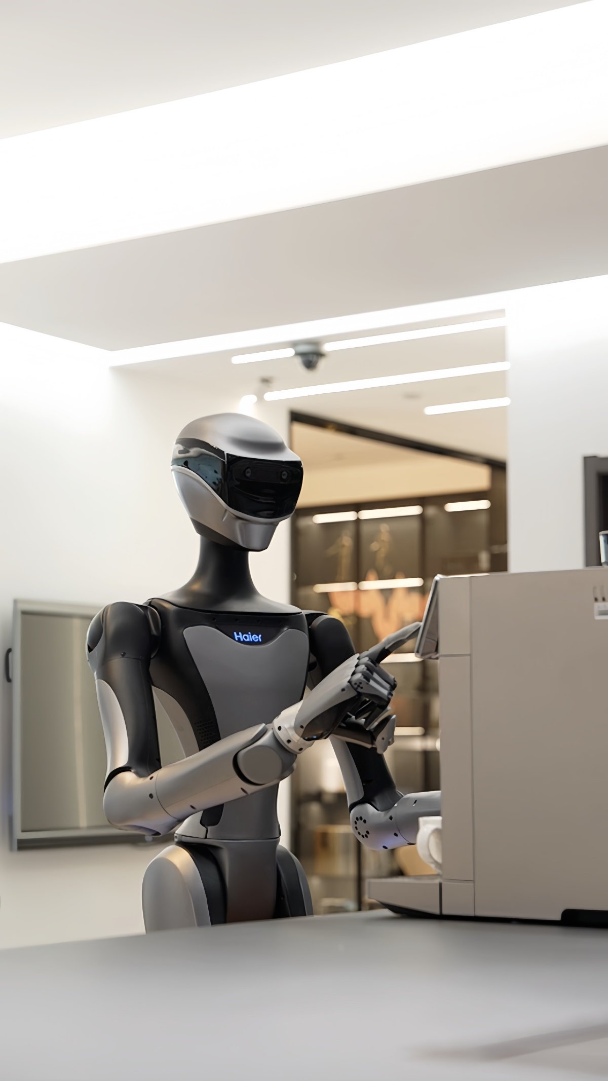 “海娃HIVA”亮相:从会“炫技”到能“干活”的务实突围(图2) “海娃HIVA”亮相:从会“炫技”到能“干活”的务实突围(图2)