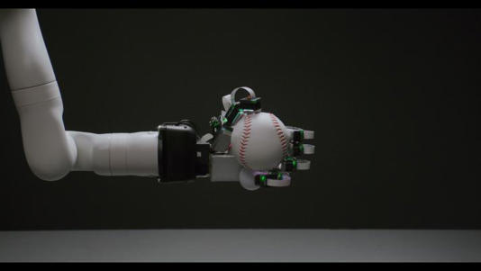 我国科研团队成功研制“全手触觉机器人仿生手” 我国科研团队成功研制“全手触觉机器人仿生手”(图2)