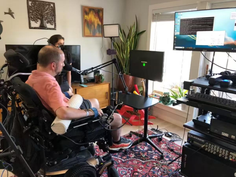 脑机接口技术迎来重大突破:可使渐冻症患者重新流畅说话、唱歌(图1) 脑机接口技术迎来重大突破:可使渐冻症患者重新流畅说话、唱歌(图1)