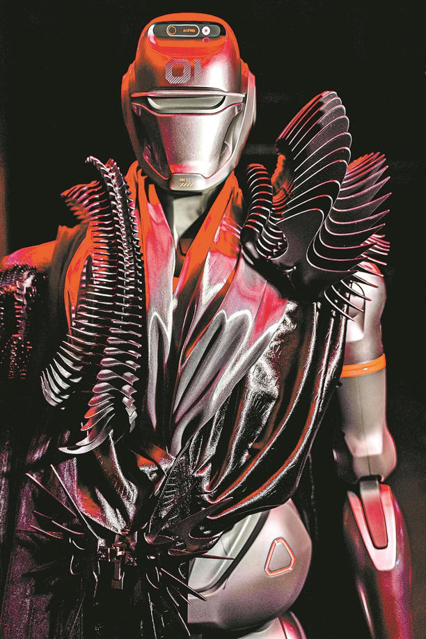 科技对撞时尚,广东智造亮相濮院时装周 机器人酷炫走秀,背后有何大乾坤? 科技对撞时尚,广东智造亮相濮院时装周 机器人酷炫走秀,背后有何大乾坤?(图3)