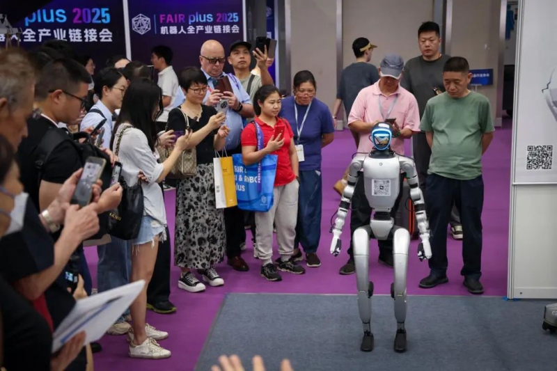 美媒:中国机器人热潮“有了新目标”(图1) 美媒:中国机器人热潮“有了新目标”(图1)