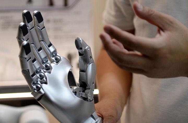 提“智”向新,奔向未来——当前机器人产业观察(图2) 提“智”向新,奔向未来——当前机器人产业观察(图2)