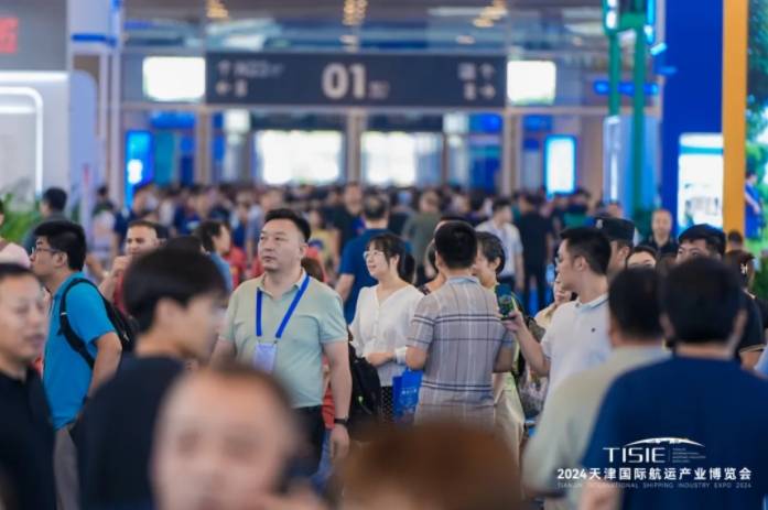 第三届天津国际航运展:ART机器人彰显“津港智造”硬核实力(图3) 第三届天津国际航运展:ART机器人彰显“津港智造”硬核实力(图3)