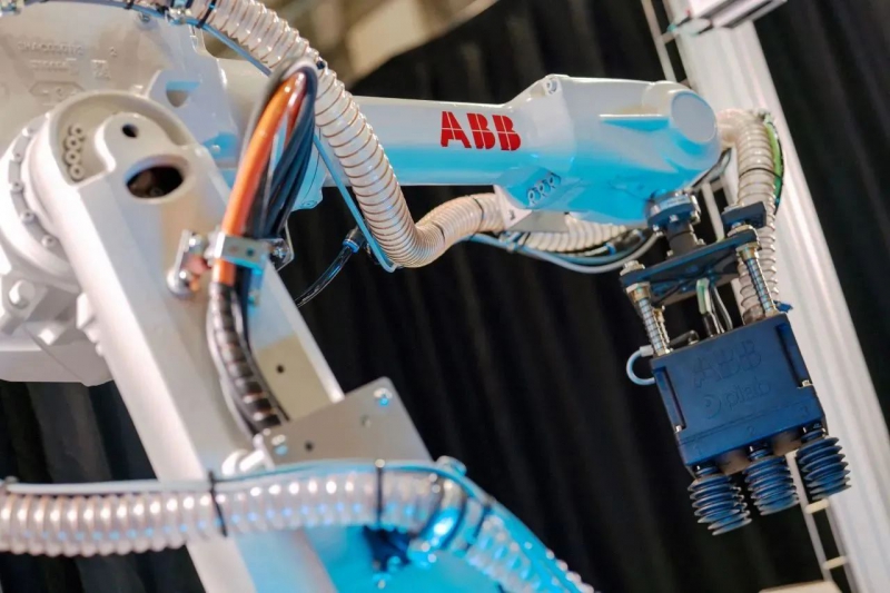 最新!ABB拟分拆机器人业务独立上市(图1) 最新!ABB拟分拆机器人业务独立上市(图1)