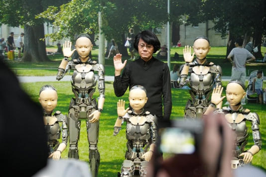 专访日本“机器人工学第一人”石黑浩：人形机器人市场形成最快还需5年(图1)