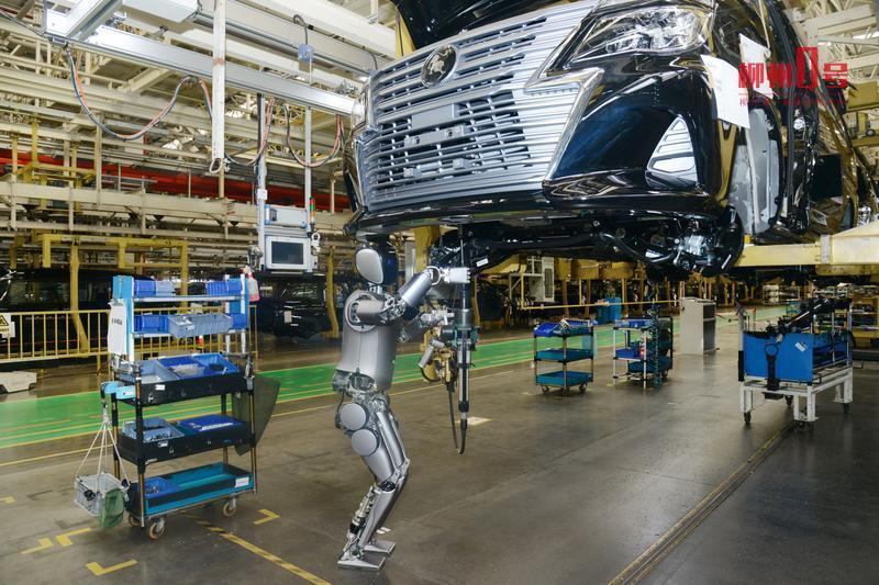 人形机器人要参与造车啦!柳州这家企业正加速推进(图2) 人形机器人要参与造车啦!柳州这家企业正加速推进(图2)