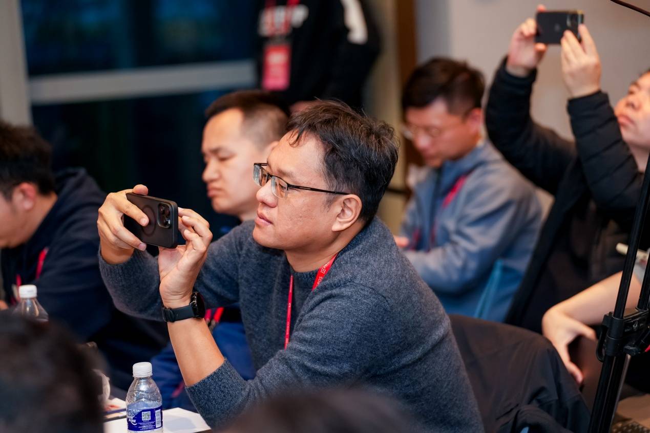 ROSCon China 2024大会在沪开幕:科技巨头共探机器人与人工智能未来(图8) ROSCon China 2024大会在沪开幕:科技巨头共探机器人与人工智能未来(图8)