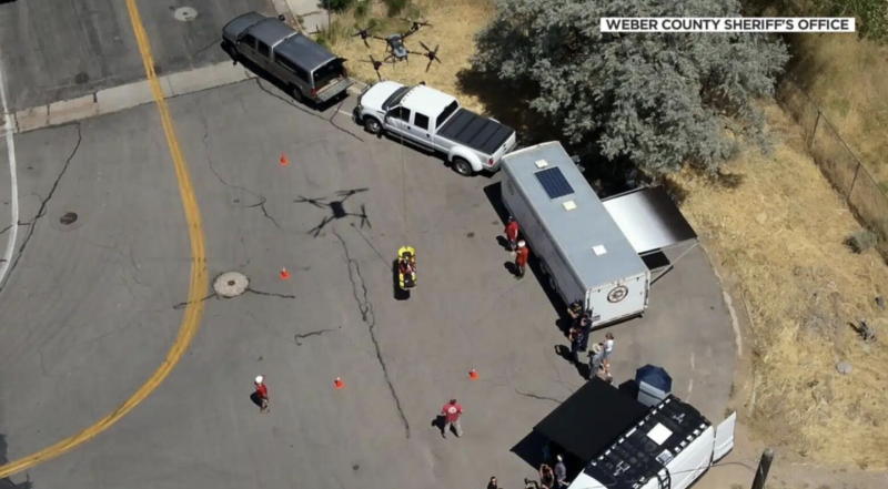 可降低救援队负载,美国犹他州警方将引入大疆 DJI FlyCart 30 无人机用于搜救行动物资运输(图1) 可降低救援队负载,美国犹他州警方将引入大疆 DJI FlyCart 30 无人机用于搜救行动物资运输(图1)