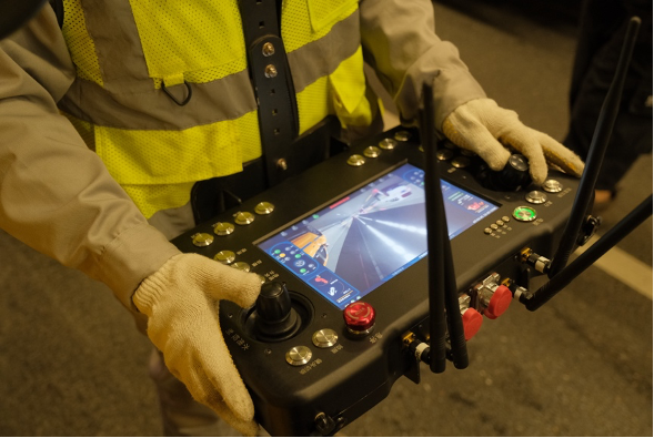 隧道火灾束手无策？力升高科千度耐高温消防机器人给出了解决方案！(图5)