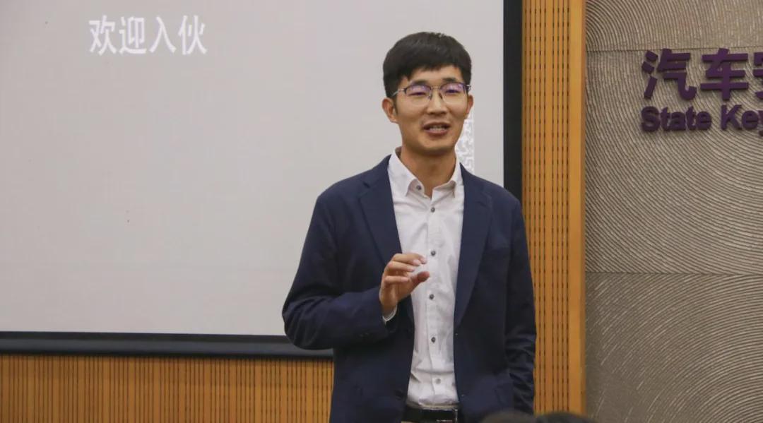 深朴智能成具身赛道“黑马”，种子轮斩获2亿，雷军、百度都投了(图2)