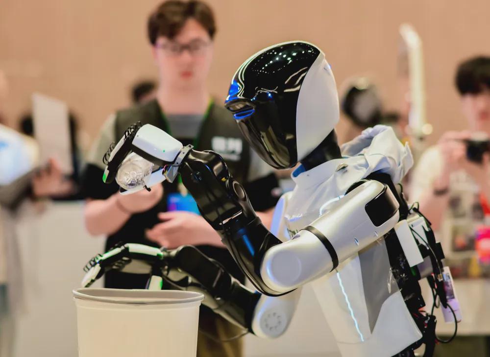 具身智能产业爆发！2025年90亿订单背后，谁在领跑？谁在布局？(图2)