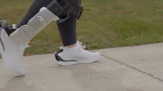 花3万块，给双脚买个“行走外挂”？(图1)